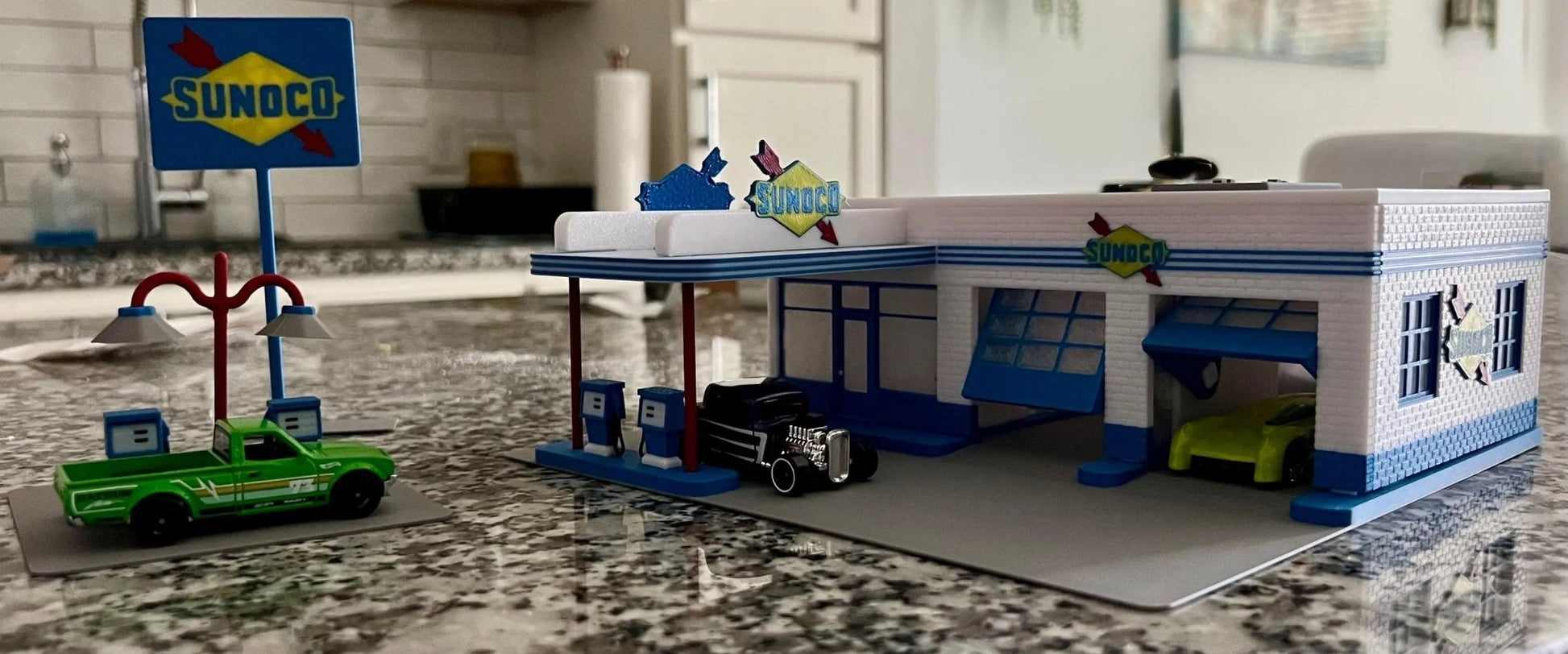 1/64 Scale Two - Bay Garage Diorama: Gas Station, Service Center for Hot Wheels, Matchbox and other 1/64 scale Diecast. Any company logo you want! - ZS3DPrintZ