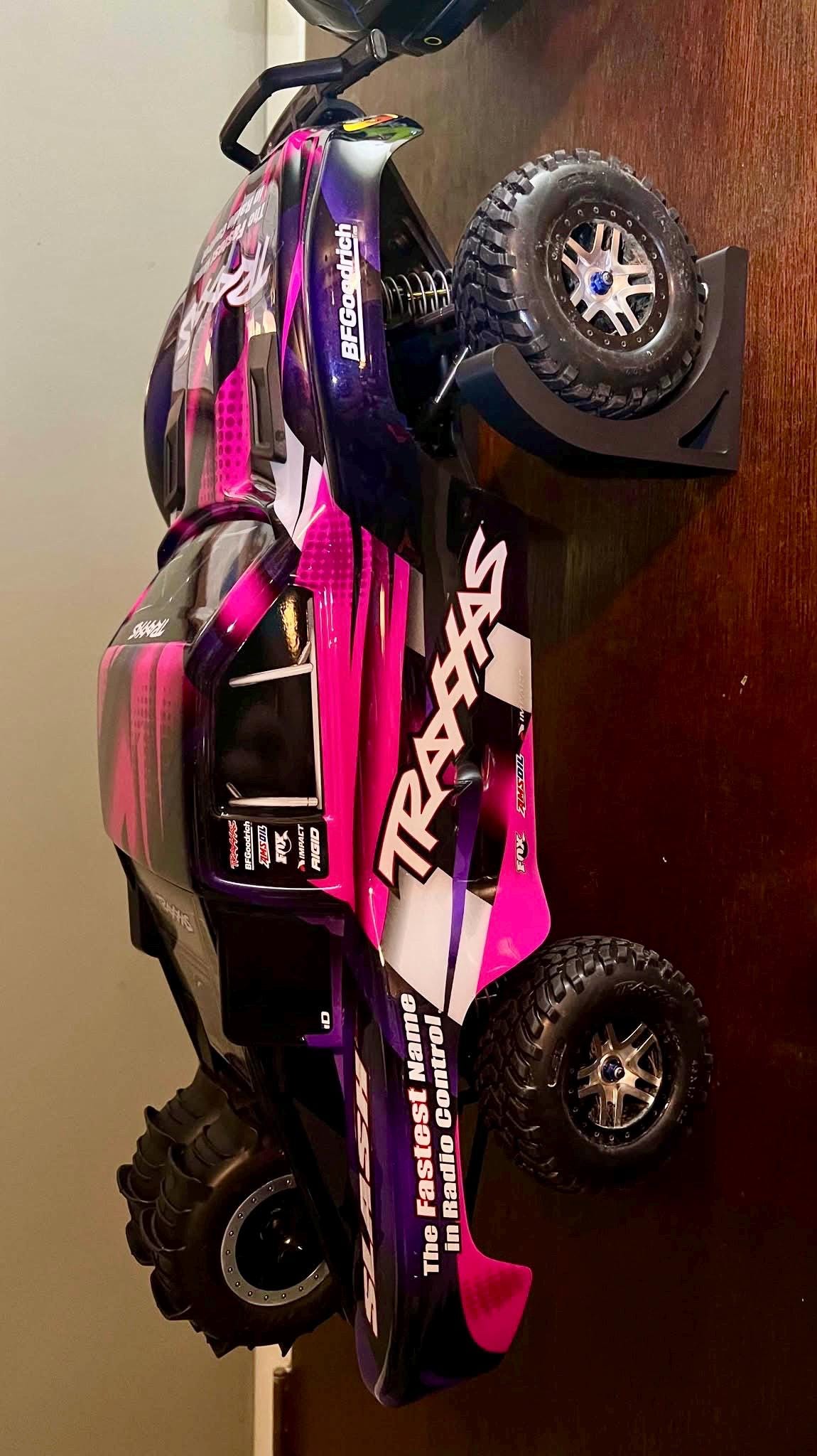 1/10 Scale RC Truck Wall Mount Hanger: Traxxas Slash/Stampede and other Large 1/10 Scale R/C Trucks and Cars - ZS3DPrintZ