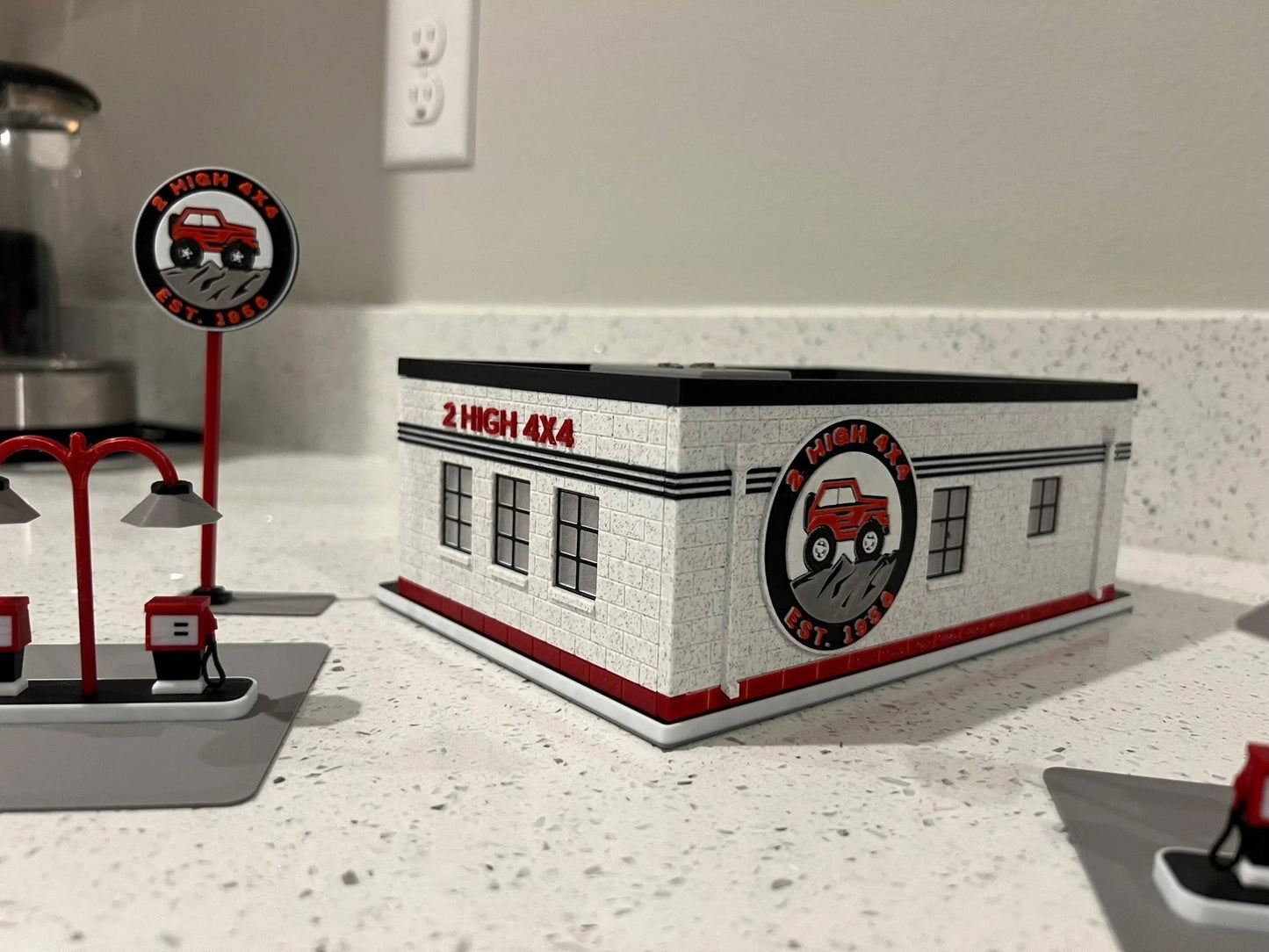 1/64 Scale Two - Bay Garage Diorama: Gas Station, Service Center for Hot Wheels, Matchbox and other 1/64 scale Diecast. Any company logo you want! - ZS3DPrintZ