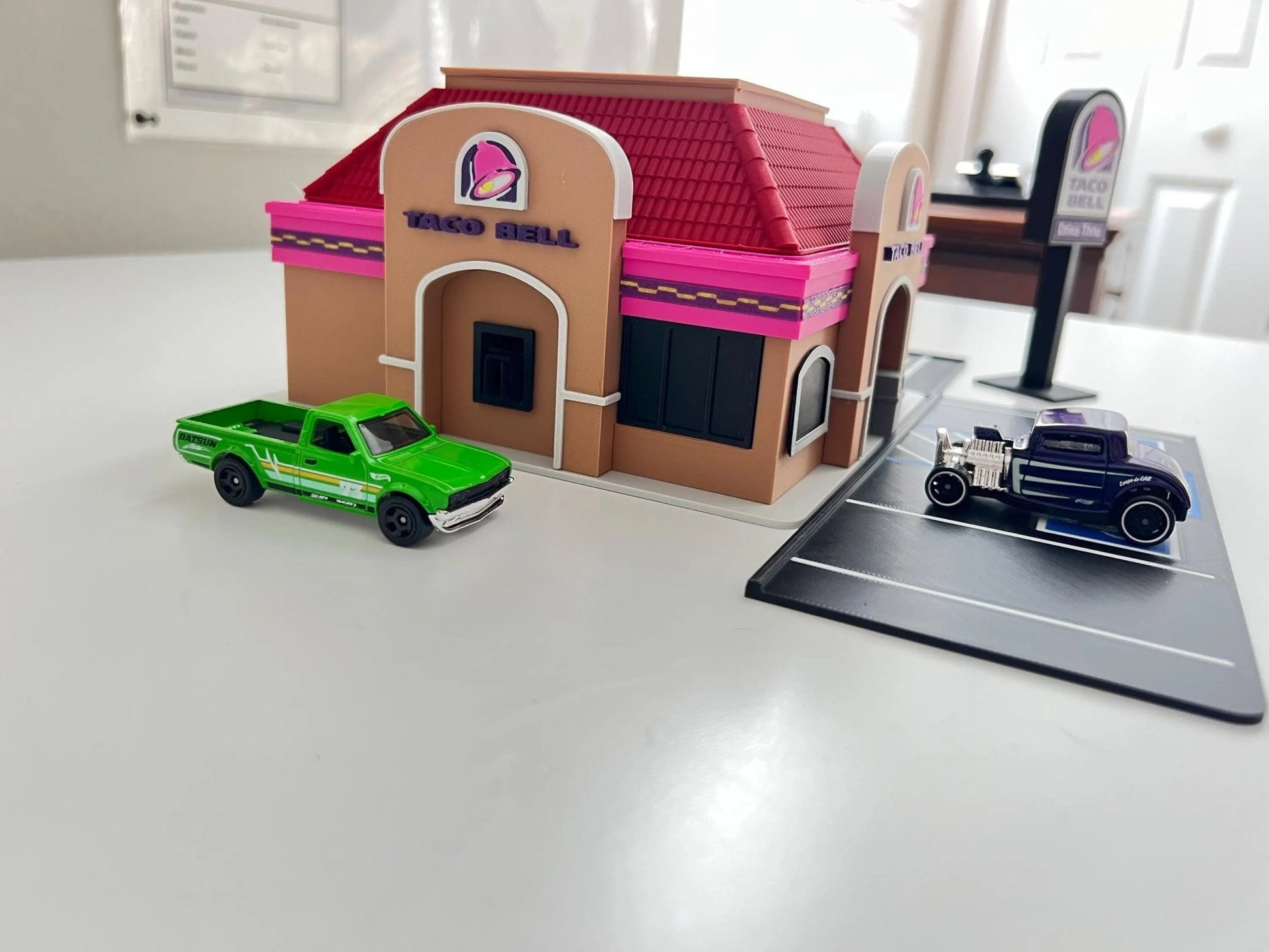 1/64 Scale Taco Bell Diorama: 3D Printed Hot Wheels Display, NO Assembly required!! - ZS3DPrintZ