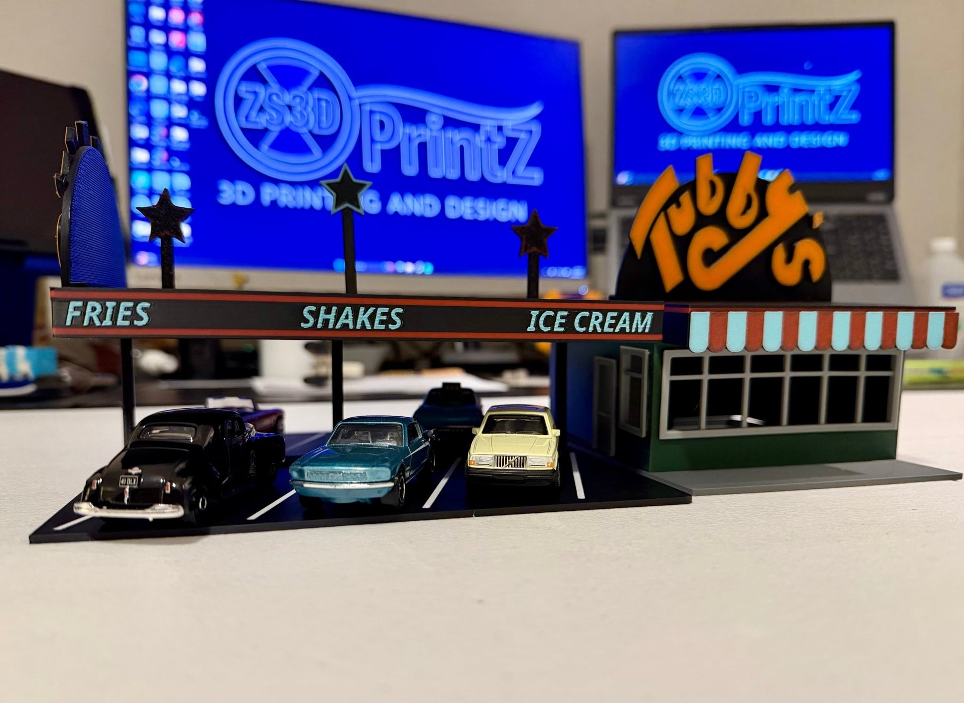 Tubby's Drive - In 1/64 Scale Diorama for Diecast Display - ZS3DPrintZ