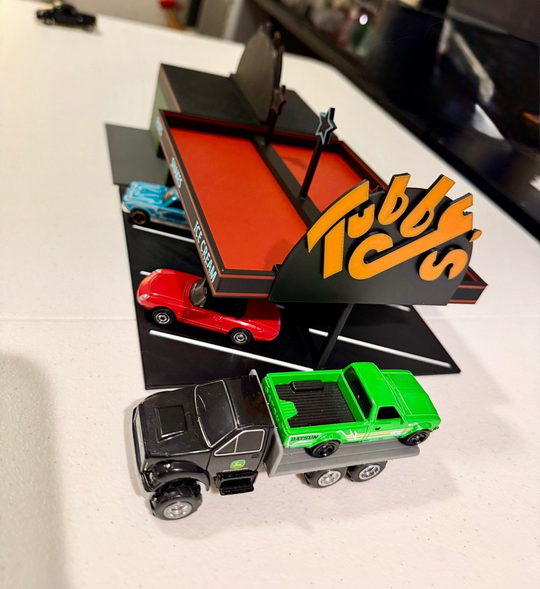 Tubby's Drive - In 1/64 Scale Diorama for Diecast Display - ZS3DPrintZ
