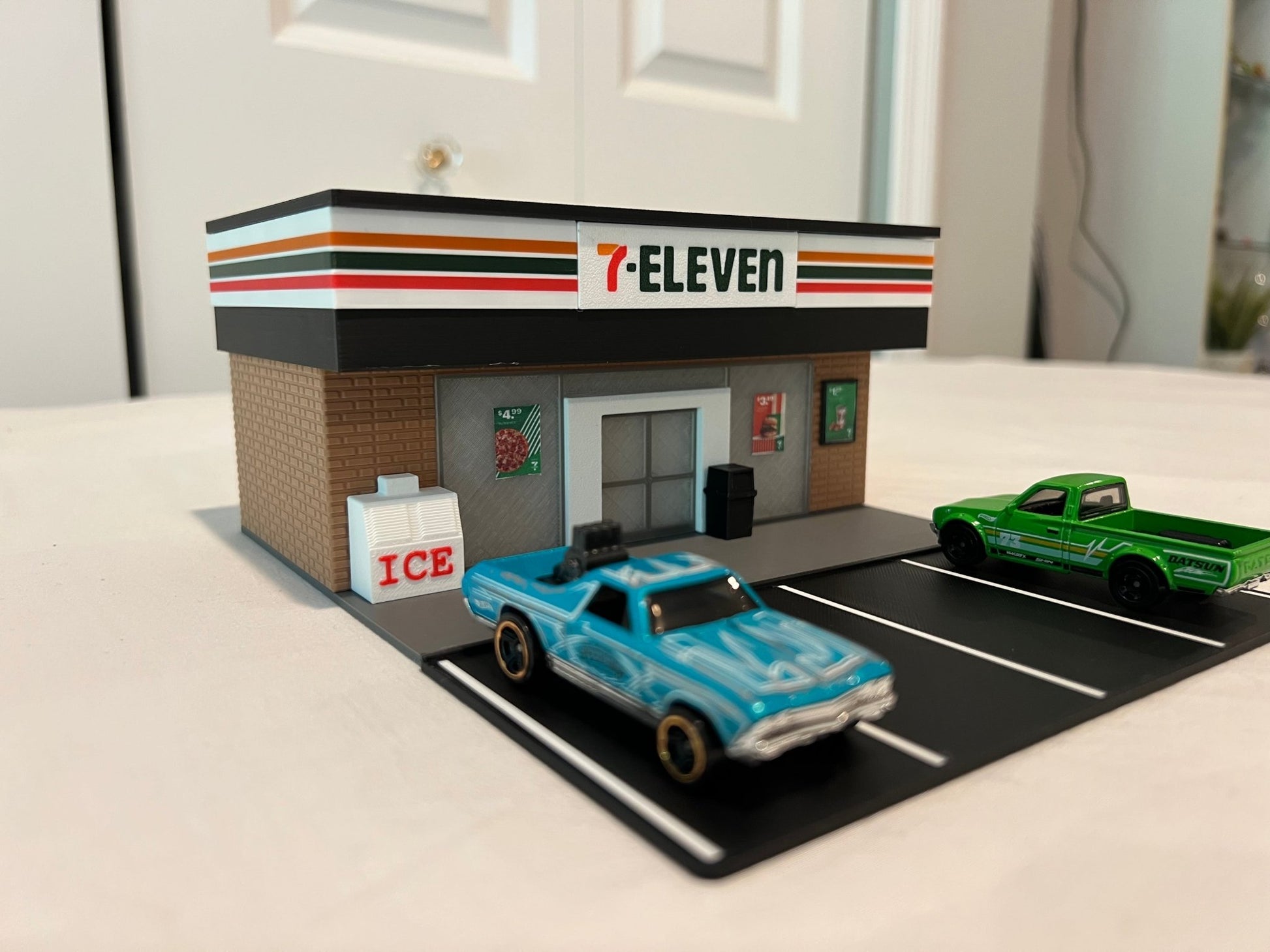 1/64 Scale 3D Printed 7 - Eleven Store Diorama! 3D Printed in Multi - Color, NO Assembly Required! Great display for Hot Wheels and 1/64 diecast - ZS3DPrintZ