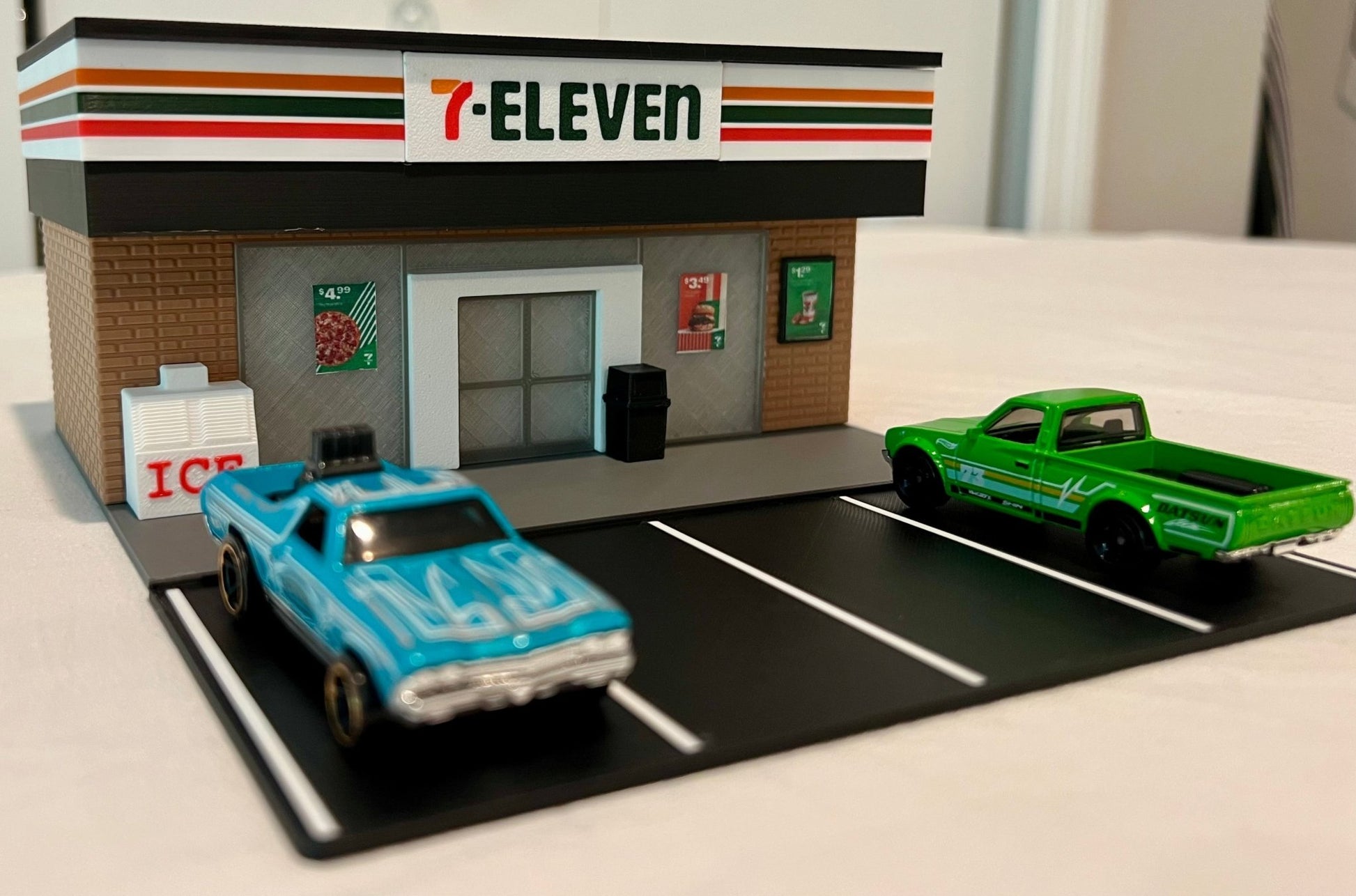 1/64 Scale 3D Printed 7 - Eleven Store Diorama! 3D Printed in Multi - Color, NO Assembly Required! Great display for Hot Wheels and 1/64 diecast - ZS3DPrintZ