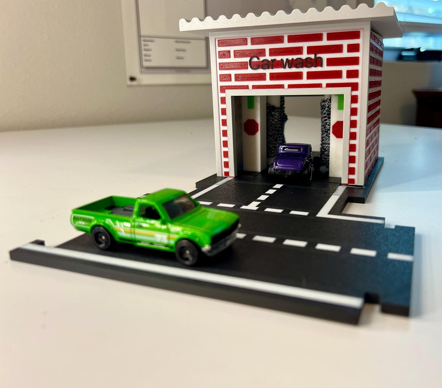 1/64 Scale Car Wash Diorama: 3D Printed Diecast Display - ZS3DPrintZ