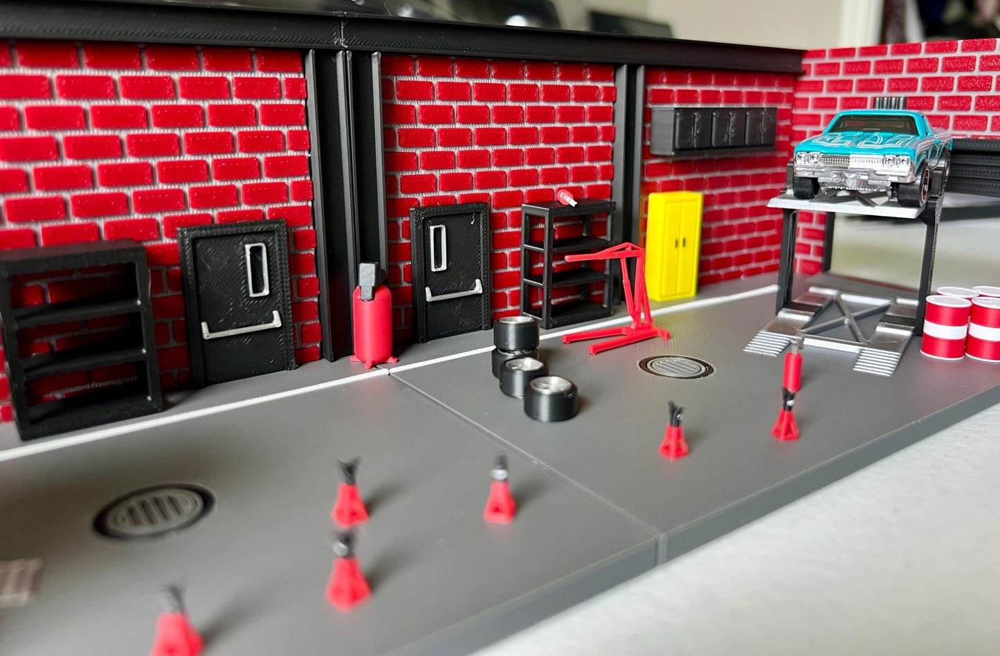 1/64 Scale 3D Printed Garage and Repair Shop Diorama: Hot Wheels, Matchbox Display. With Car Lift, Shelves, Jack Stands, Etc - ZS3DPrintZ