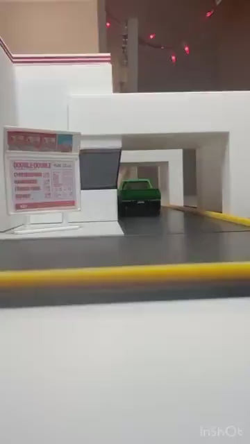 Large 1/64 Scale "In N Out Burger" Diorama: 3D Printed Display, NO Assembly required!!!